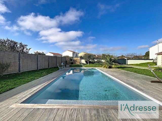 Vente Maison 5 pièces 199 m2 Saint Jory