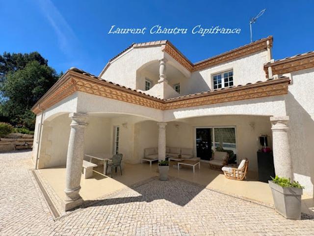 Vente Maison 5 pièces 190 m2 Sanilhac