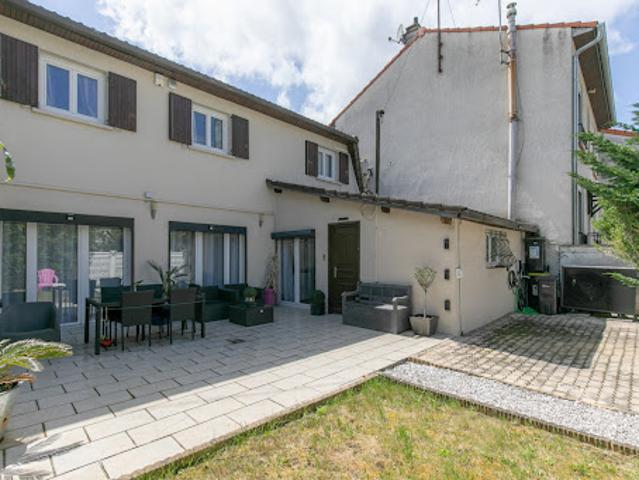 Vente Maison 5 pièces 190 m2 Romainville