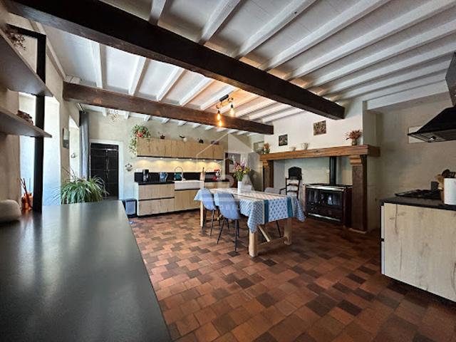 Vente Maison 5 pièces 192.3 m2 Buzon
