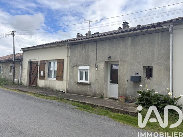 Vente Maison 5 pièces 205 m2 Montguyon