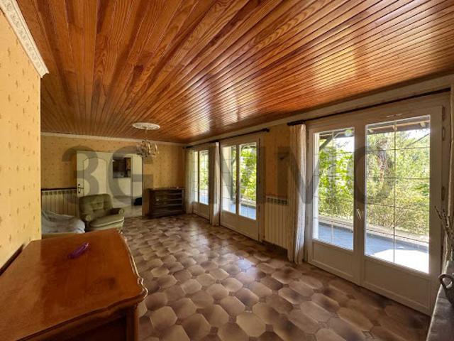 Vente Maison 5 pièces 205 m2 Roquefort