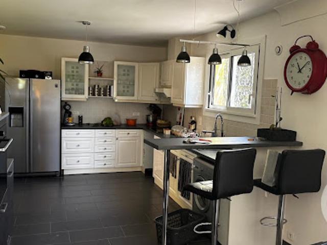 Vente Maison 5 pièces 205.07 m2 Jonquieres