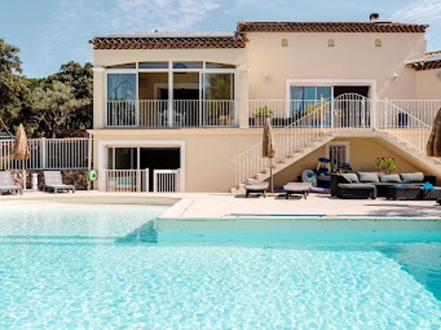 Vente Maison 5 pièces 206 m2 Cuers