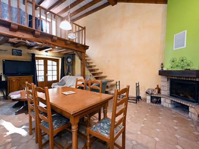 Vente Maison 5 pièces 206 m2 Montbron