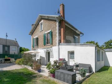 Vente Maison 5 pièces 206 m2 Le Plessis Trévise