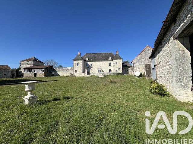 Vente Maison 5 pièces 208 m2 Lémeré