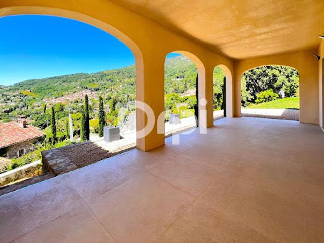 Vente Maison 5 pièces 208 m2 Seillans