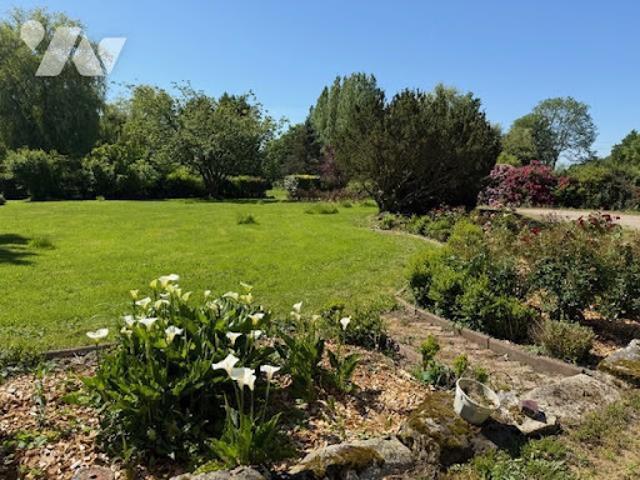 Vente Maison 5 pièces 209 m2 Saint Aubin du Thenney