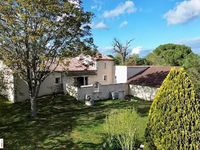 Vente Maison 5 pièces 215 m2 Sainte Colombe de Villeneuve