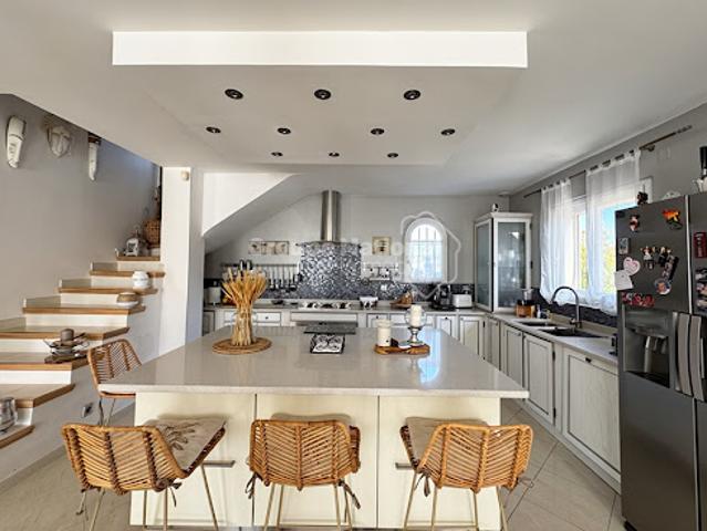 Vente Maison 5 pièces 200 m2 Marignane