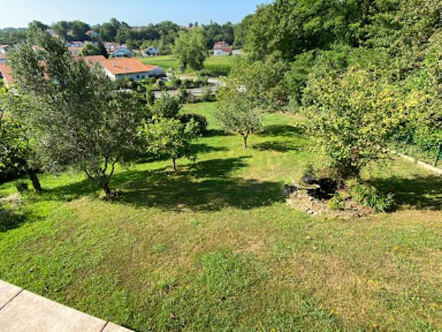 Vente Maison 5 pièces 200 m2 Bassussarry