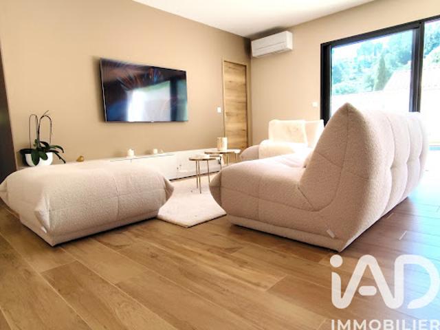 Vente Maison 5 pièces 200 m2 Hyeres