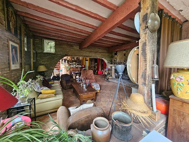 Vente Maison 5 pièces 200 m2 Saint Rustice