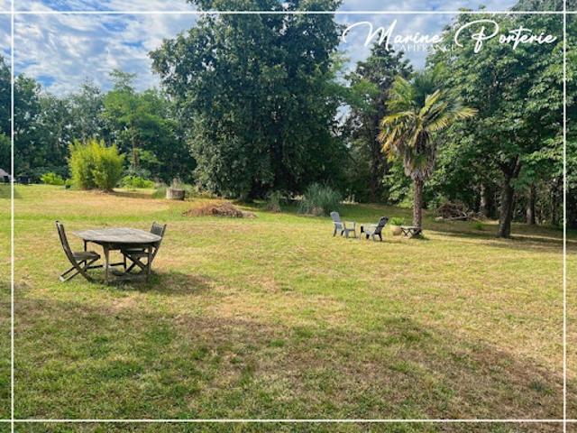 Vente Maison 5 pièces 200 m2 Marambat