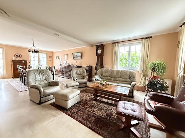 Vente Maison 5 pièces 202 m2 Bonny sur Loire
