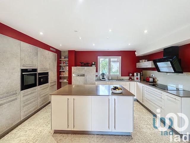 Vente Maison 5 pièces 202 m2 Larringes