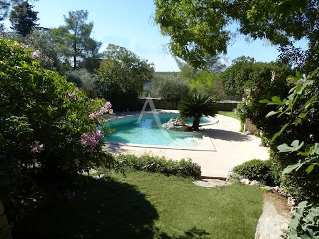 Vente Maison 5 pièces 203 m2 Nimes