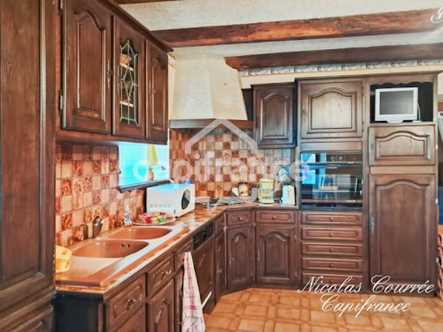 Vente Maison 5 pièces 214 m2 Clussais la Pommeraie