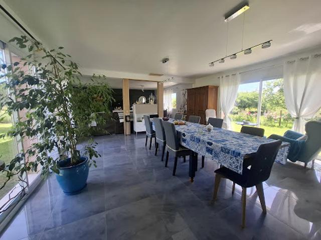 Vente Maison 5 pièces 205 m2 Forges les Eaux