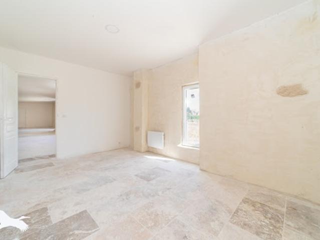 Vente Maison 5 pièces 215 m2 Montendre