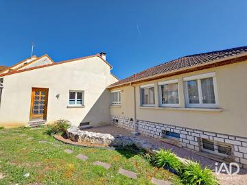 Vente Maison 5 pièces 215 m2 Aulnay sur Mauldre