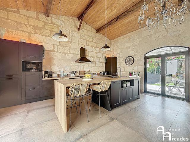 Vente Maison 5 pièces 215 m2 Cambes