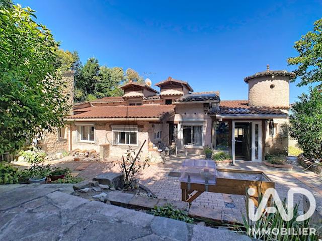 Vente Maison 5 pièces 215 m2 Tarabel