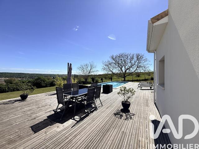 Vente Maison 5 pièces 215 m2 Vouneuil sur Vienne