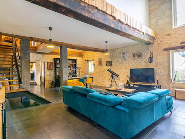 Vente Maison 5 pièces 217 m2 Saint André de Cubzac