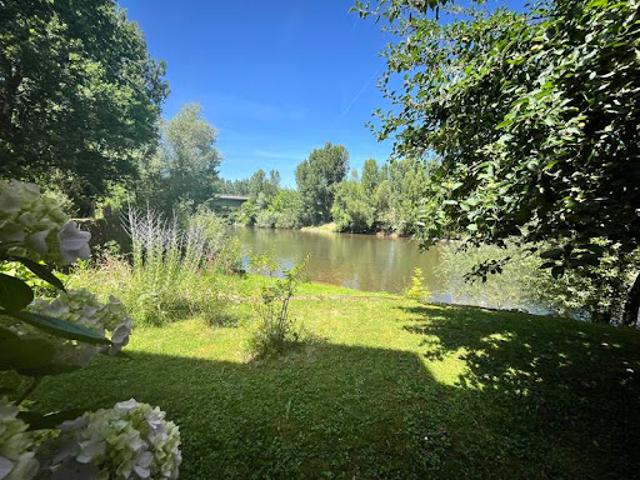 Vente Maison 5 pièces 210 m2 Larche