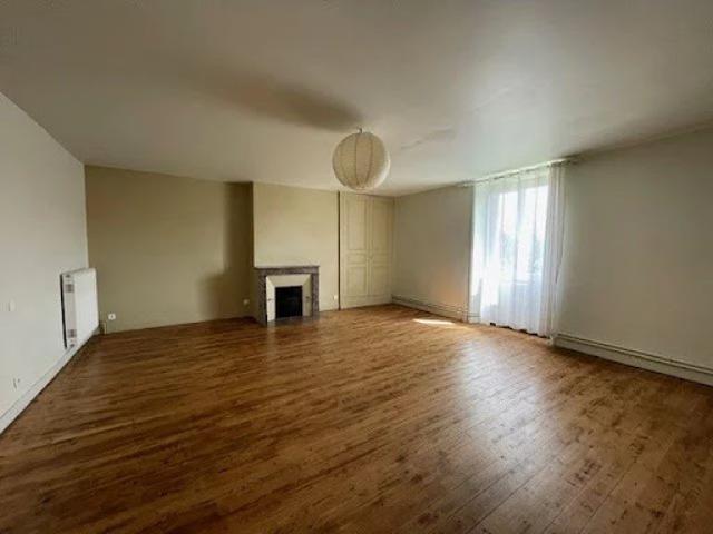 Vente Maison 5 pièces 211 m2 Brion près Thouet