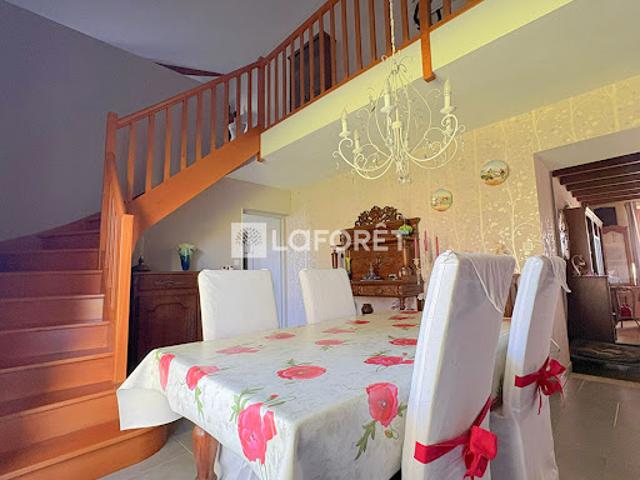 Vente Maison 5 pièces 211 m2 Nieul lès Saintes