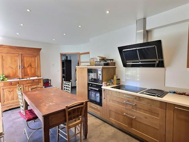 Vente Maison 5 pièces 212 m2 Le Coudray Montceaux