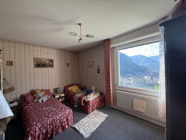 Vente Maison 5 pièces 212 m2 Saint claude
