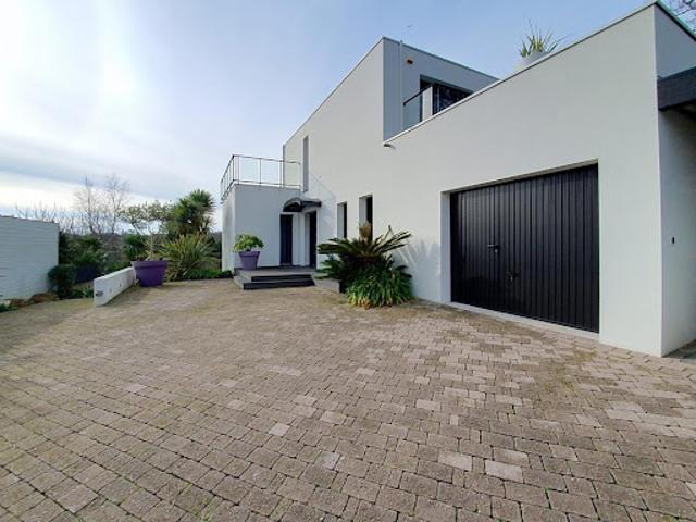 Vente Maison 6 pièces 213 m2 Larmor Plage
