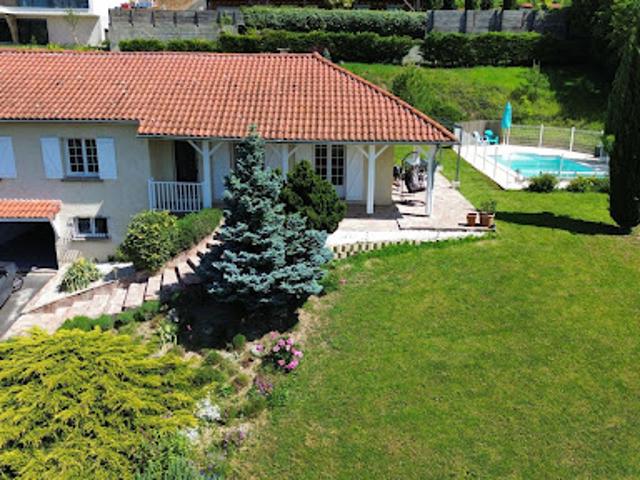 Vente Maison 5 pièces 224 m2 Châtelguyon