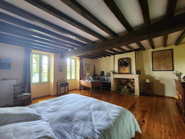 Vente Maison 5 pièces 225 m2 Bégadan