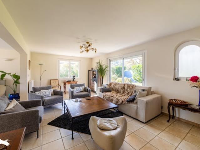 Vente Maison 5 pièces 226.74 m2 Le passage
