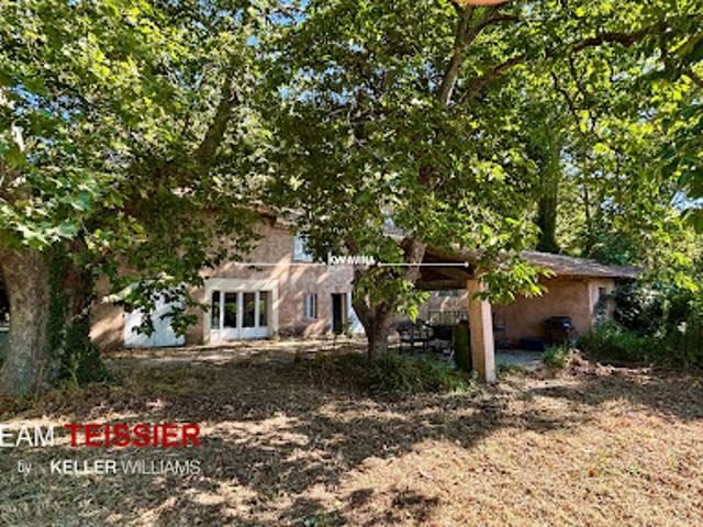Vente Maison 5 pièces 220 m2 Eyguières