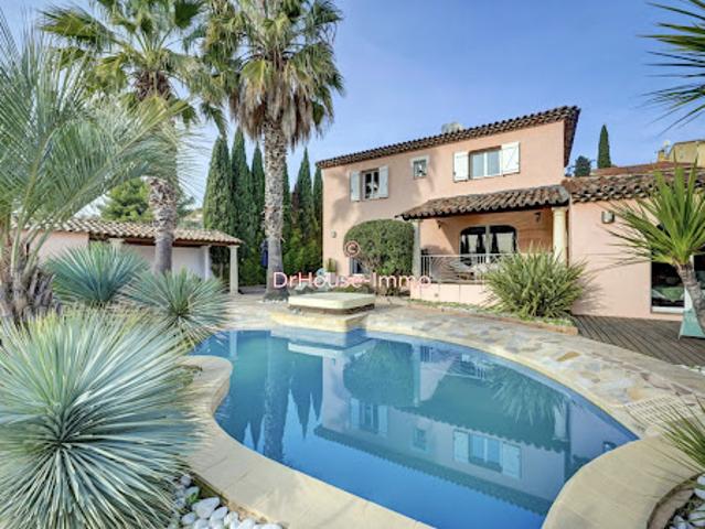 Vente Maison 5 pièces 221.56 m2 Marseille 12ème