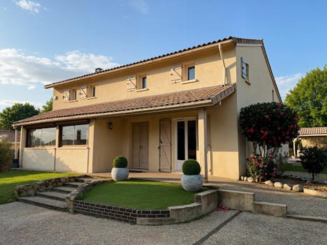 Vente Maison 5 pièces 223 m2 Carbon Blanc