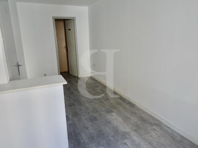 Vente Maison 5 pièces 223 m2 Caumont sur Durance