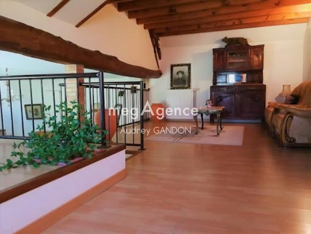 Vente Maison 5 pièces 206 m2 Evry