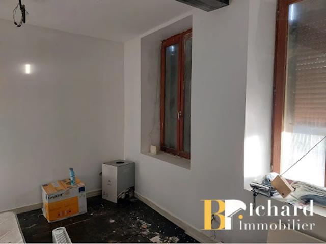 Vente Maison 5 pièces 230 m2 Ebouleau