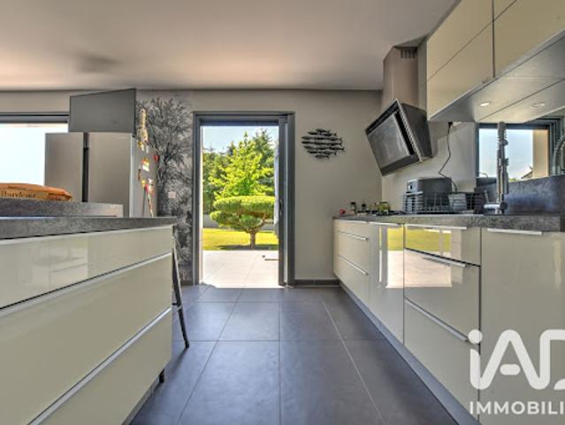 Vente Maison 5 pièces 232 m2 Rilhac Rancon