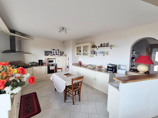 Vente Maison 5 pièces 247.21 m2 Publier