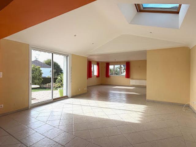 Vente Maison 5 pièces 249.7 m2 Le Neubourg