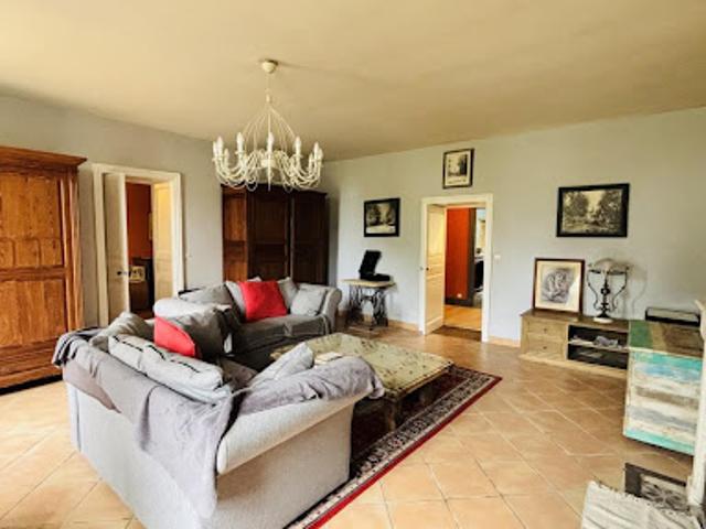 Vente Maison 5 pièces 242 m2 Champagnolles