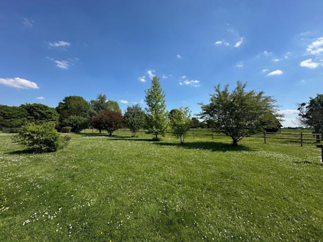 Vente Maison 5 pièces 250 m2 Ecaquelon